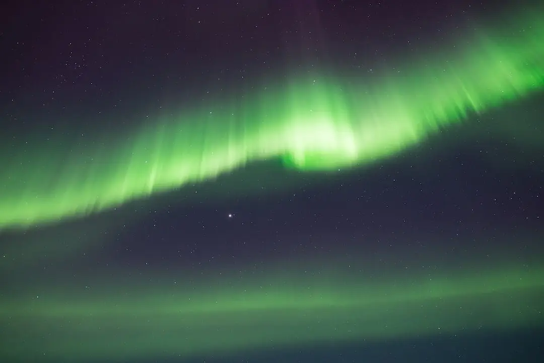 Upplev norrskenets magi på hotell i Lappland illustration